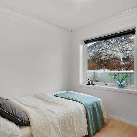 Big And Modern In Arna Appartement